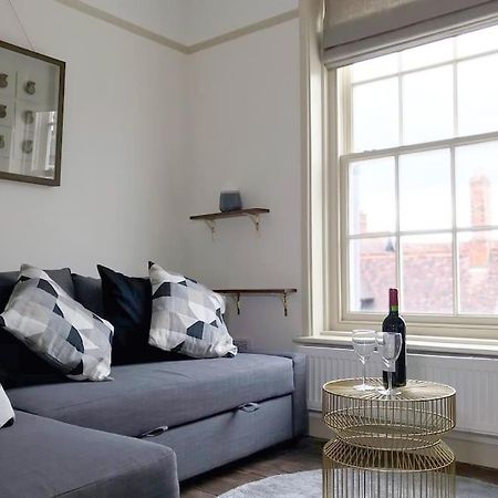 Grade II Townhouse, Ledbury Exterior foto
